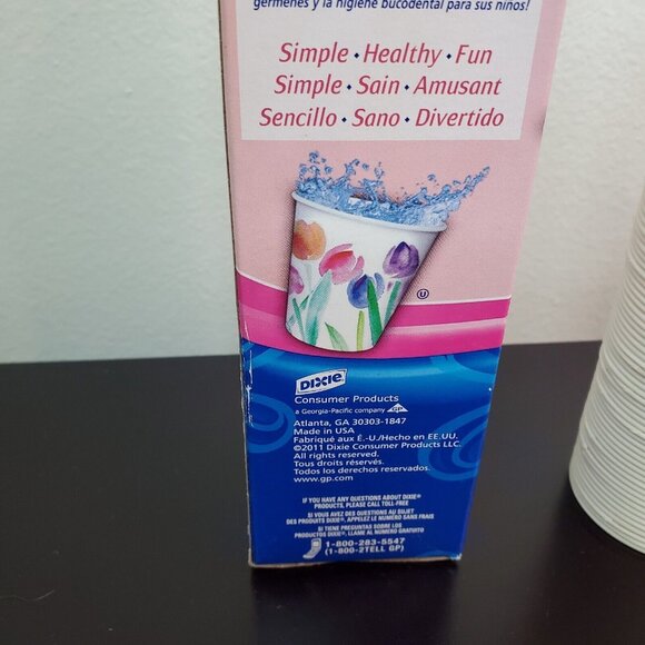 Dixie 3oz Bath Cups Rosy Watercolors 2011 Movie Prop Open Box Used (68 of 100) - Picture 4 of 7